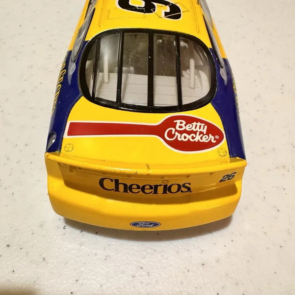 1997 Mattel Hot Wheels 1:24 Scale Nascar Cheerios #26 Johnny Benson Die Cast Car